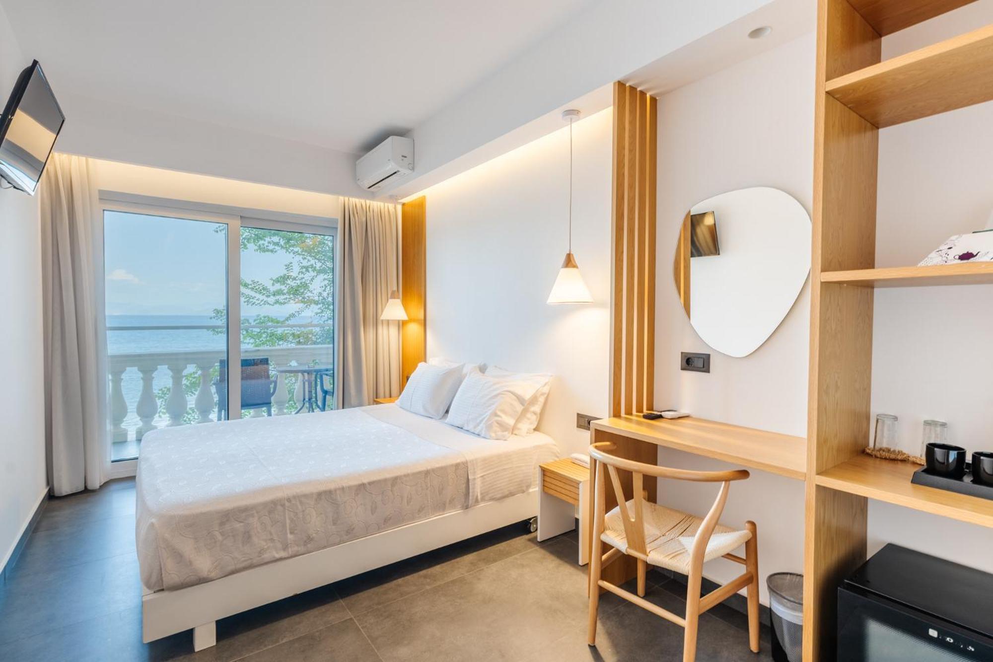 פראמה Pontikonisi Hotel & Suites מראה חיצוני תמונה